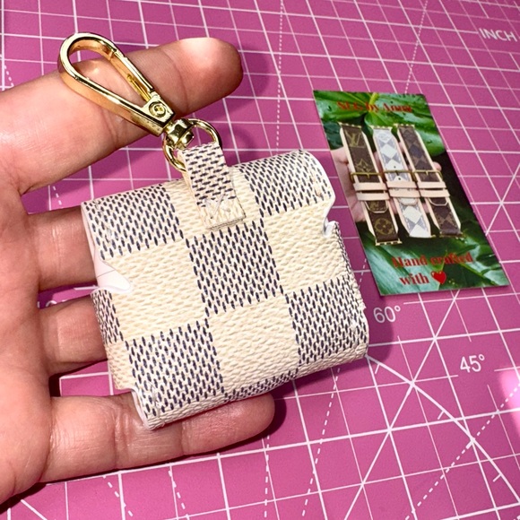 💖 Upcycled LV Damier Azure AirPod case Pro; Pro 2; 3rd Gen; 2nd Gen; - Picture 7 of 16